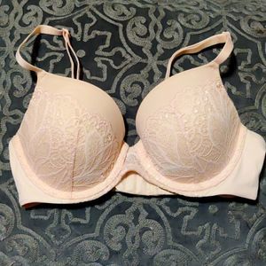 Auden 32B peach colored convertible bra